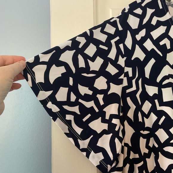 Susan Graver Liquid Knit Faux Wrap Dress Navy Blue Geometric Print Plus Size 3X - Picture 3 of 12